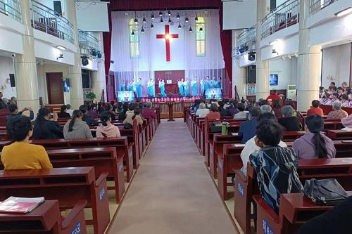 A worship service was held to celebrate the formation of the women’s fellowship at Yaodu District Church in Linfen, Shanxi, on May 13, 2023.