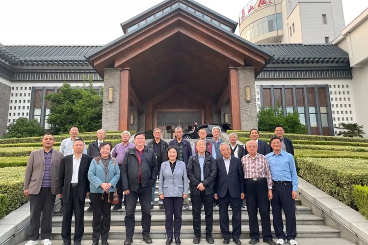 Leaders of Hong Kong Chinese Christian Churches Union (HKCCCU) and Shandong CC&TSPSM took a group picture during a visit from May 10 to 13, 2023.