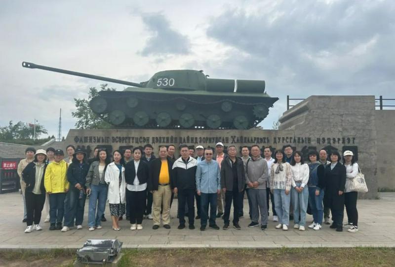Pastoral staff took a group photo at Hailar Memorial of the World Anti-Fascist War in Hulun Buir, Inner Mongolia, at a retreat organized by Hangzhou CC&TSPM during July 3-8, 2023.