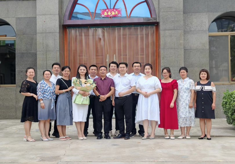 The instructors and believers took a group photo during a christian wedding officiant training hosted by Chengqu Church in Jincheng City, Shanxi Province, from August 2 to 3, 2023.