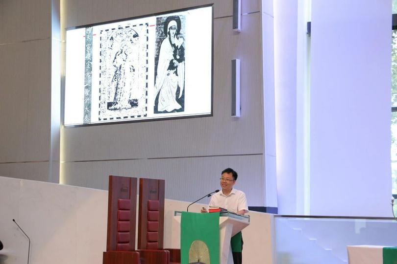 Professor Dai Guoqing, associate professor at the School of History and Culture, South China Normal University, delivered speeches during the lecture themed "The Evolution of the Image of the Virgin Mary in China From the Tang Dynasty to the Ming-Qing Period" at Tianhe Church in Guangzhou, Guangdong, on October 17, 2023.
