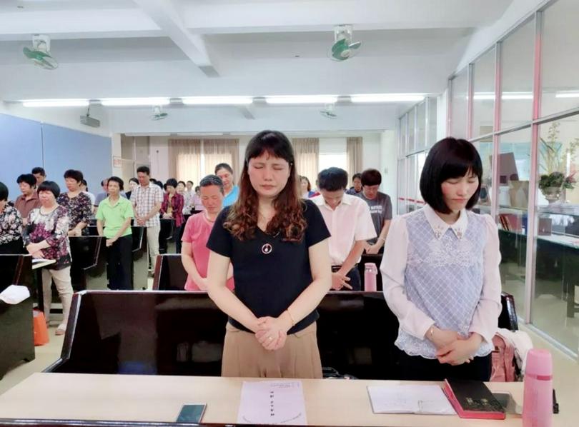 A picture of a scripture memorization event