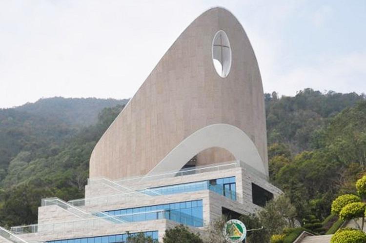 A picture of the Julong Town Church in Huian County, Quanzhou City, Fujian Province