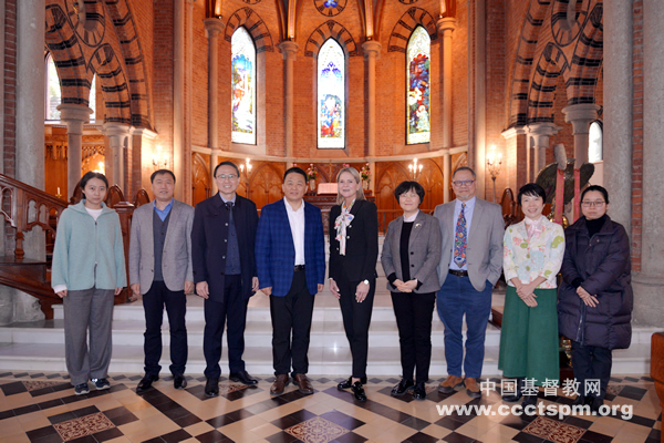 A delegation of four from the United Bible Societies (UBS) visited CCC&TSPM and took a group photo in the Holy Trinity Cathedral, Shanghai, on March 21, 2024.