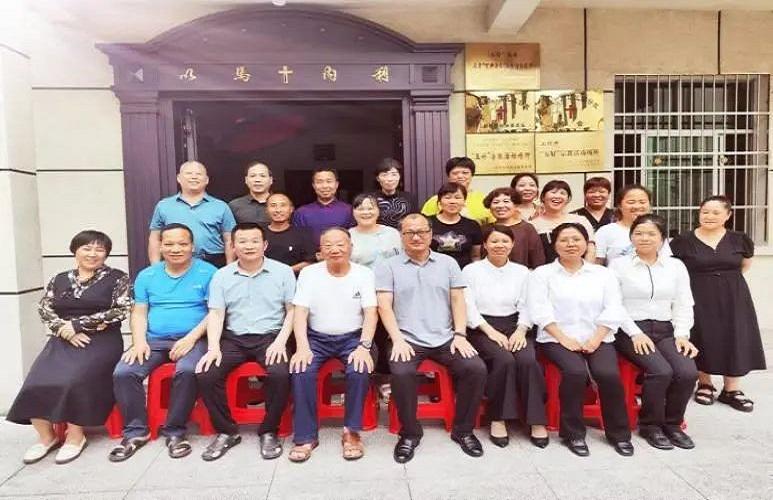 A group picture was taken after some young and middle-aged clerical personnel attended the theological training courses held at Central Church in Xuri Street, Guangxin District, Shangrao, Jiangxi, from January to May 2024.