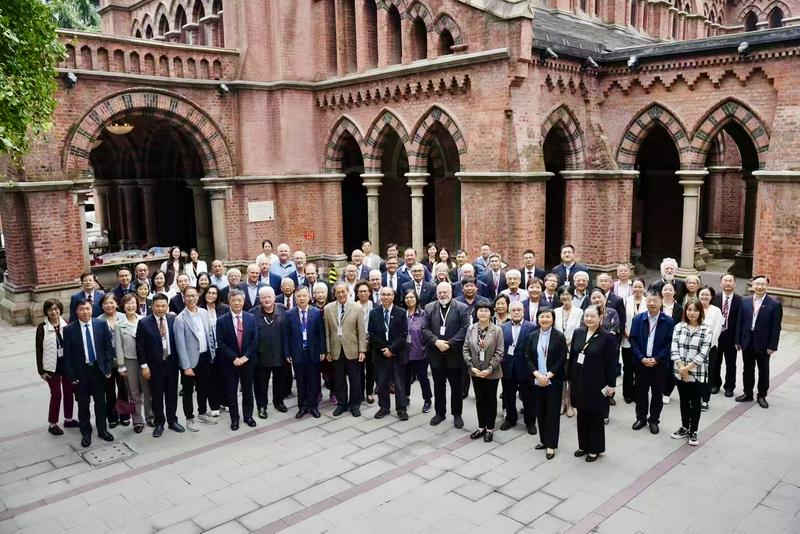 A group photo was taken during the China-U.S. Christian Fellowship at Holy Trinity Cathedral in Shanghai from October 15 to 16, 2024.