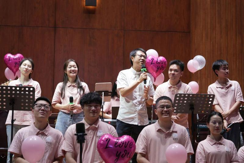 A group of young believers sang hymns of praise at the "It’s All for Love" praise gathering at Shangdu Church in Fuzhou City, Fujian Province, on Chinese Valentine's Day, August 10, 2024.