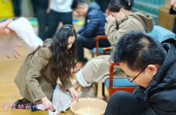 A footwashing ceremony was conducted at Nanjing Union Theological Seminary, Jiangsu, on Maundy Thursday, March 28, 2024.
