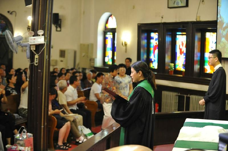 Baptism in Chongwenmen Church on on June 29, 2016