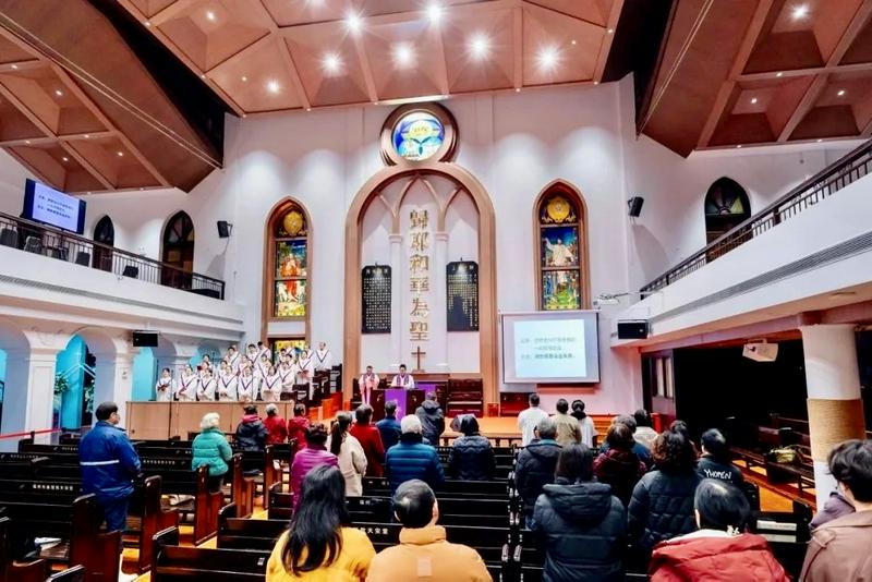 Tian'an Church held the Ash Wednesday worship service in Fuzhou City, Fujian Province, on March 5, 2025.