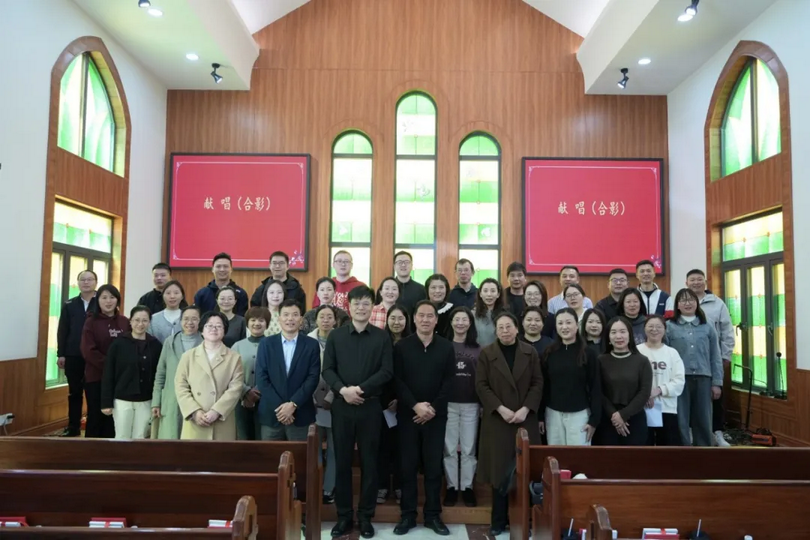 The opening ceremony of the third sacred music training session organized by Qingpu District’s CC&TSPM, along with the graduation ceremony for the third volunteer training class, took place at Transfiguration Church in Qingpu District, Shanghai, on March 22, 2025.