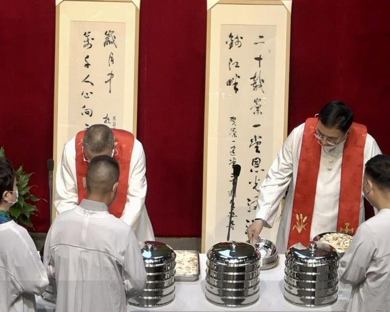 On May 4, 2025, a Holy Communion service was held on the occasion of the 20th anniversary of Chongyi Church's new building in Hangzhou, Zhejiang Province.