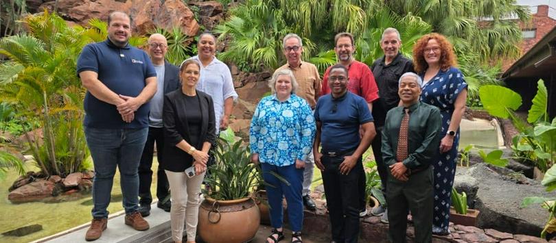 A commemorative photo was taken during the representatives of the various regions of the World Evangelical Alliance (WEA) meeting together from 21 to 23 April in the city of Lambaré, Paraguay.