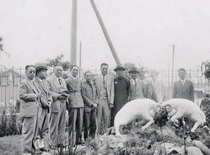 People visited the Oriental Wool Manufacturers established by Song Feiqing in Tianjin, on an unknown day.
