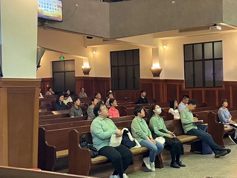 Young believers attended the lecture on the history of the Chinese church at Huxi Church in Shanghai on May 30, 2025.