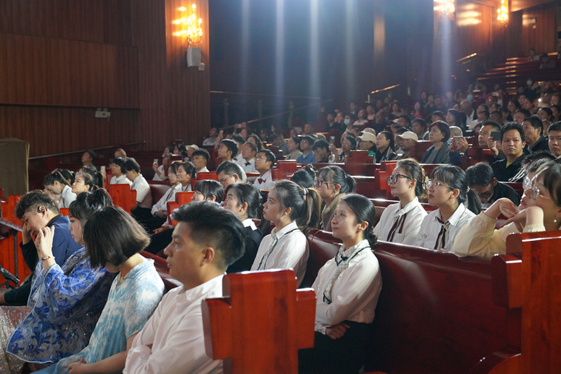 Congregants enjoyed the performance at the "A Song of Ascents" summer charity concert held at Beichen Church in Kunming, Yunnan Province, on August 16, 2025.