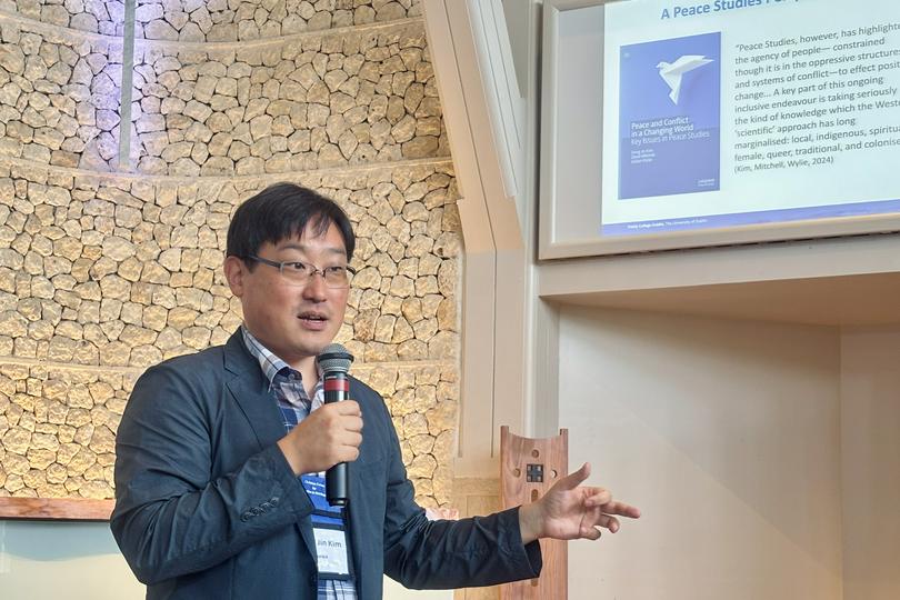Dr. Dong Jin Kim from Hanshin University gave a morning plenary session titled "Humanizing Peacebuilding: A Peace Studies Perspective on Nurturing Hope in Reconciliation" during the 12th Christian Forum for Reconciliation in Northeast Asia (NARI) held in Okinawa, Japan, on July 29, 2025.