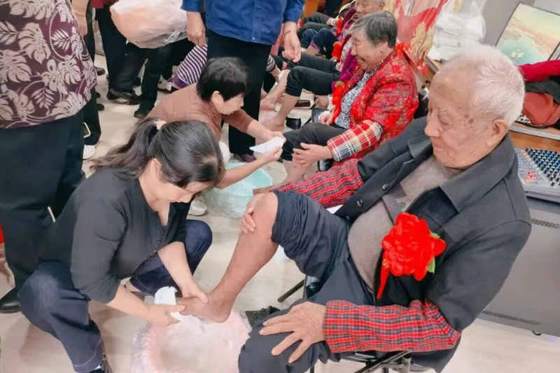 The Christian Church in the High-Tech Zone of Xinyu, Jiangxi Province, held a Double Ninth Festival event to honor the elderly on October 30, 2025.