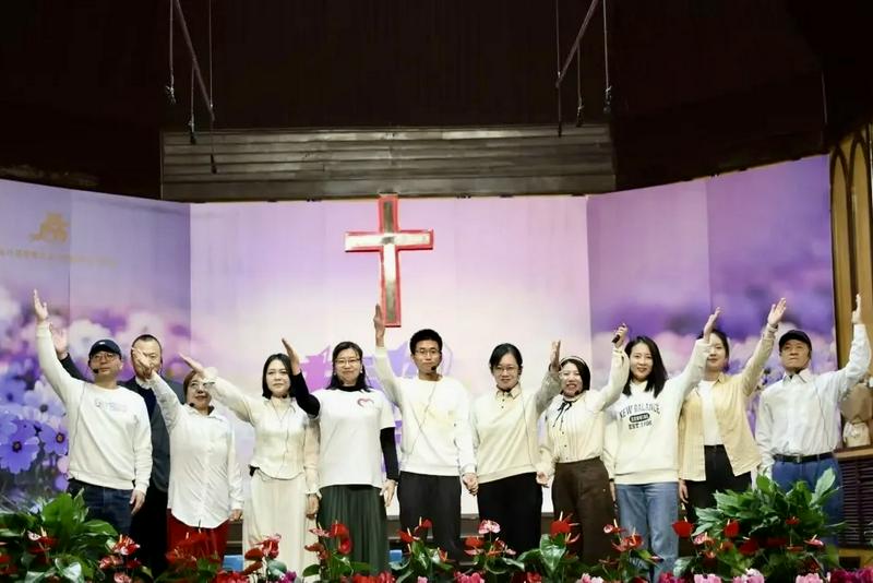 Marking the 155th anniversary of the church, Christians staged a performance at Chongwenmen Church in Beijing on November 16, 2025.