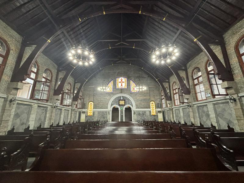 The interior of the Dongxinxiang Church in Xi'an, Shaanxi