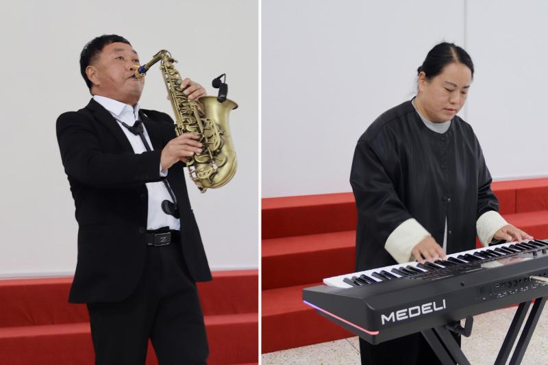 A husband-and-wife duo presented a saxophone–piano performance at the Christmas praise gathering held at Shancheng Church in Zhangpu, Zhangzhou City, Fujian Province, on December 6, 2025.