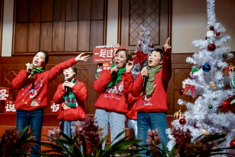 Worshippers dressed in red staged a performance during Christmas celebrations at Ningbo Centennial Church in Ningbo City, Zhejiang Province, during the Christmas season of 2025.
