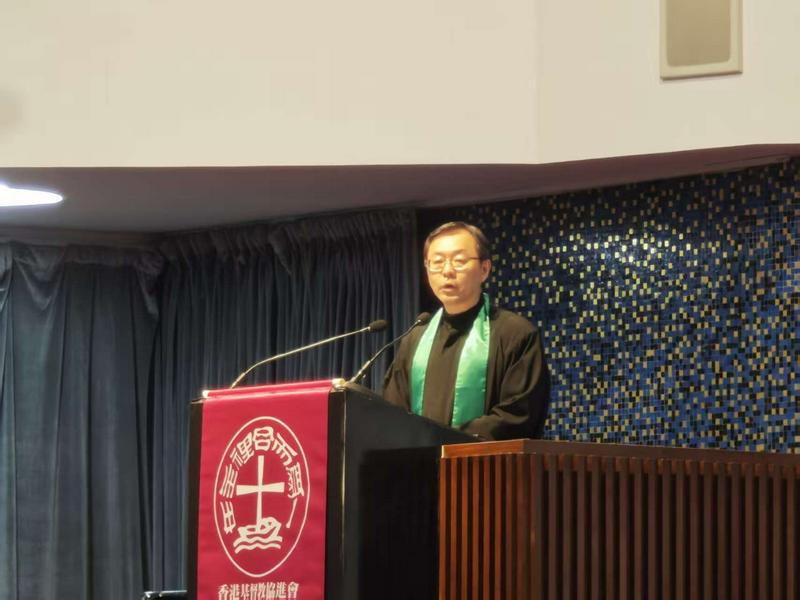 Rev. Wong Ka-fai, general secretary of the Hong Kong Council of the Church of Christ in China, gave a sermon  during the service on January 22, 2026.
