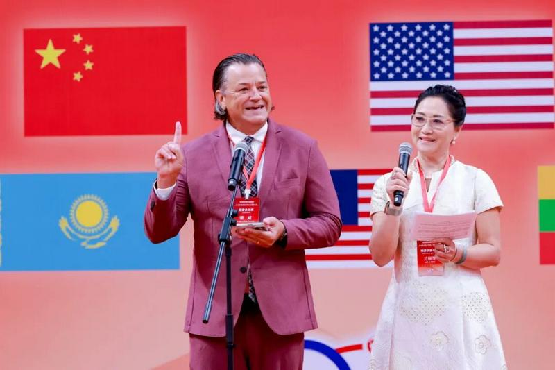 Gregory Dee Dowey, vice president of Word4Asia Consulting International, spoke at the opening ceremony of the Seventh Amity Cup International Table Tennis Philanthropic Tournament, which was held at the Nanjing Olympic Sports Center Gymnasium, Jiangsu Province, on October 24, 2026.