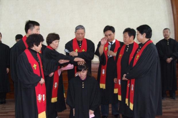  Hohhot City Holds 2014 Ordination Ceremony