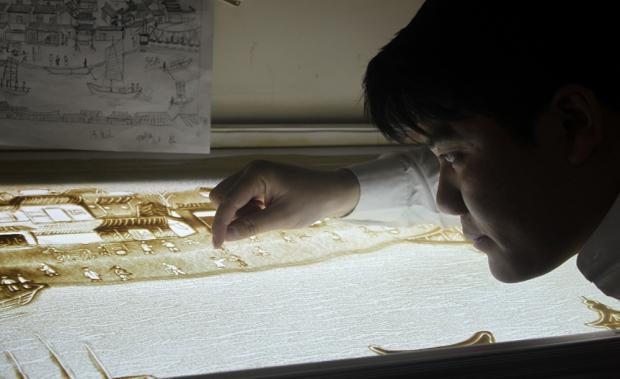 Liu Shengcai who is creating the film