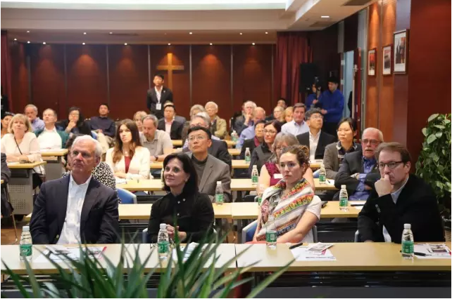 U.S. Congress Delegation Visits Nanjing Amity Printing Company 