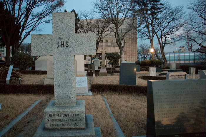 Yanghwajin Foreign Missionary Cemetery