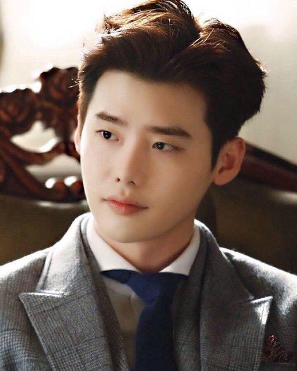 Lee Jong Suk 