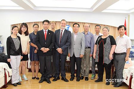 Group photo of members from UCA and Shaanxi CCC&TSPM
