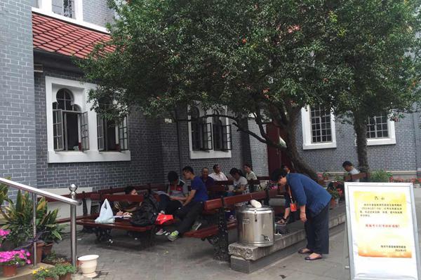 Church Serve in "Gaokao"