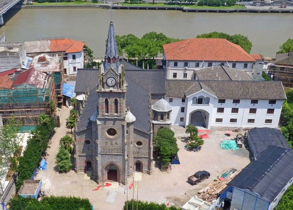 The repaired cathedral 