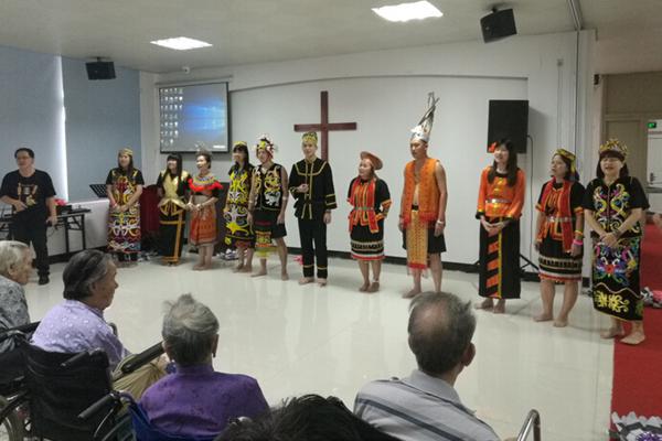 Malaysian Delegation visits the Nursing Home of Fuhua Church