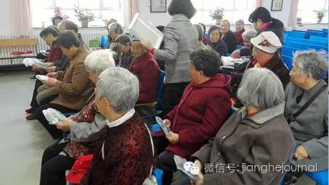 The seniors attend the worship