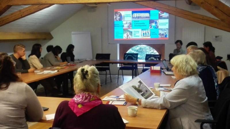 Amity introduces Chinese NGOs to the representatives