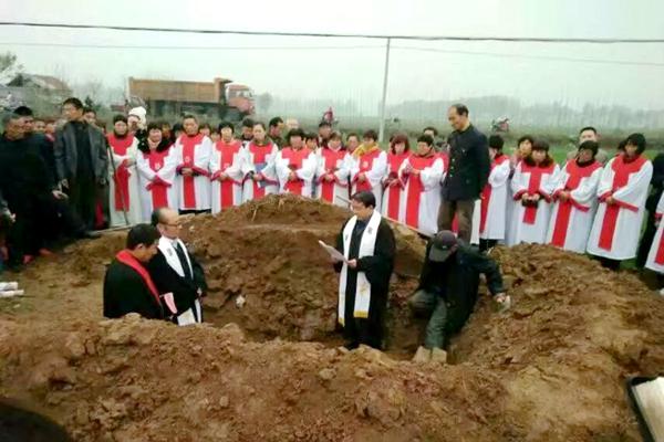 Elder Huang's Funeral