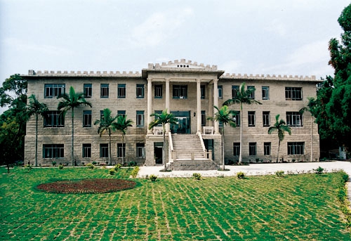 Anxian Hall on Gulangyu Island (Credit: glysyw)