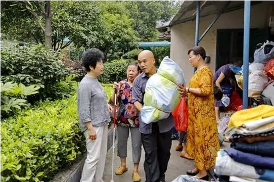 The congregation of the church donated goods to the affected areas.