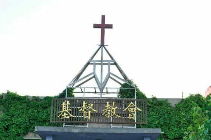 Qiquan Lake Church in Turpan, Xinjiang