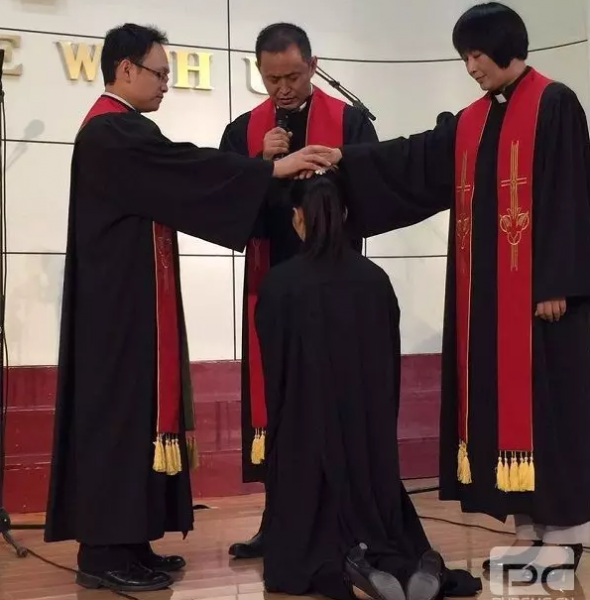 The ordination ceremony held in Guilin Church
