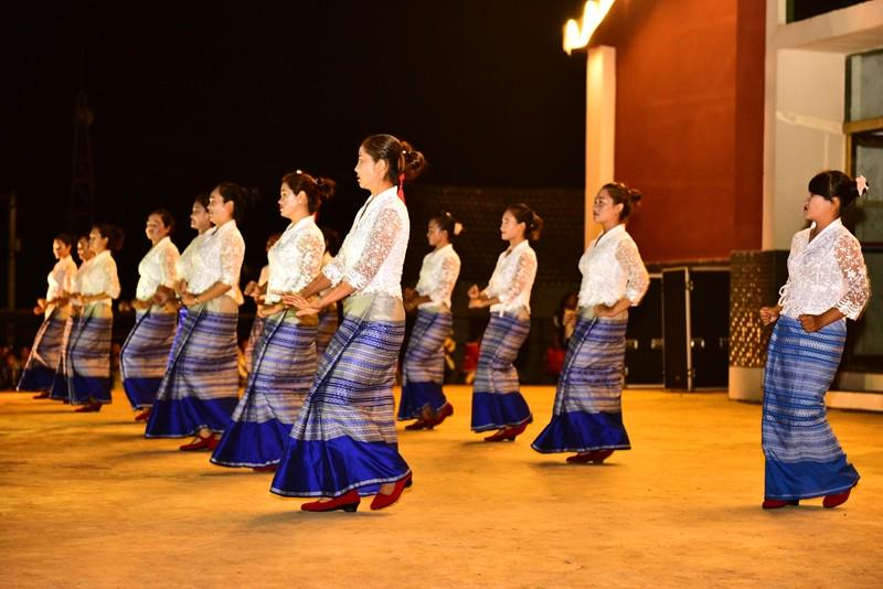 Thanksgiving Day evening gala