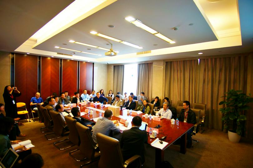 On October 17, 2017, the seminar on the major project “religious studies and database construction” was held in Shanghai.