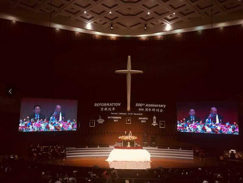 Stephen Tong spoke in the Reformation 500 Convention