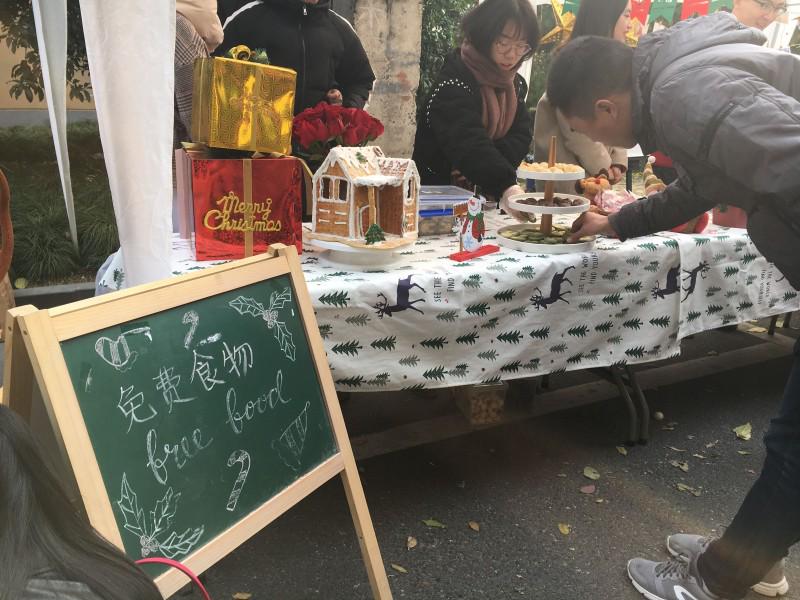 Free food in the Christmas Fair