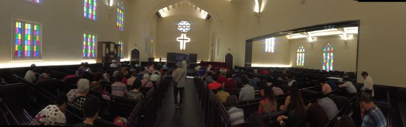 The congregation attended a morning prayer meeting in Fuzhou Huaxiang Church.