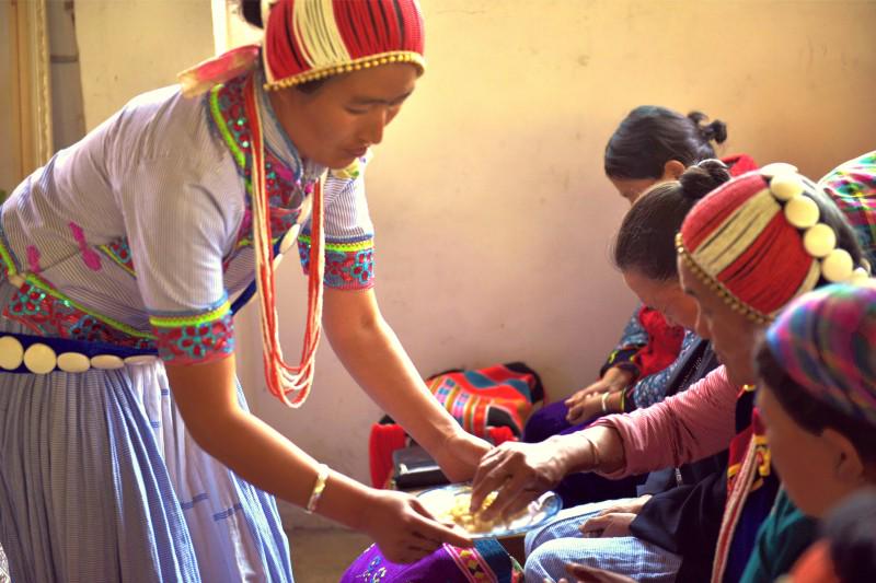 The Lisu congregation received Communion, April 1, 2018.